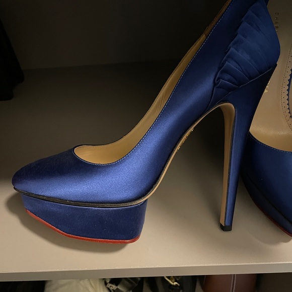 New Charlotte Olympia satin pumps - Picture 9 of 10